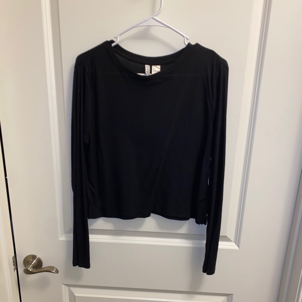 Simple black crop top